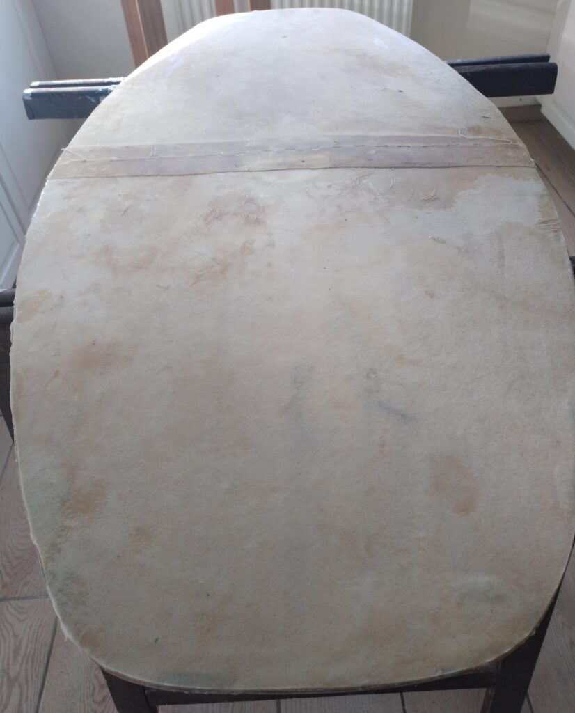 Plateau bouclier peau crue cuir